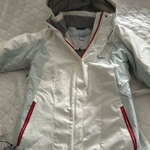 Columbia women’s ski or snow jacket